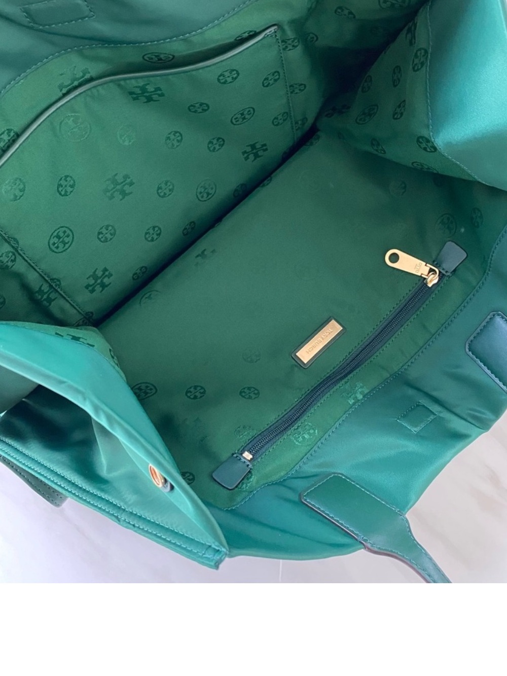 Tory Burch Ella Tote - Picture 3 of 6